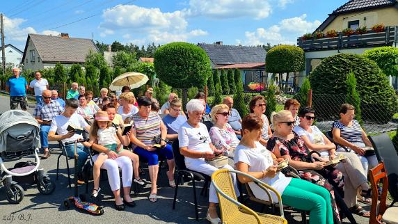 Nabożeństwo do Najświętszego Serca Pana Jezusa przy krzyżu, róg ul. Brzechwy – Wesoła 23.06.2024