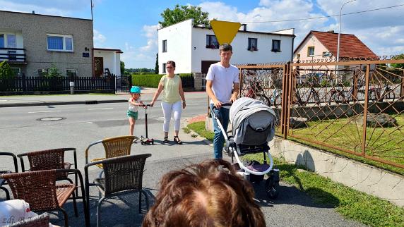 Nabożeństwo do Najświętszego Serca Pana Jezusa przy krzyżu, róg ul. Brzechwy – Wesoła 23.06.2024